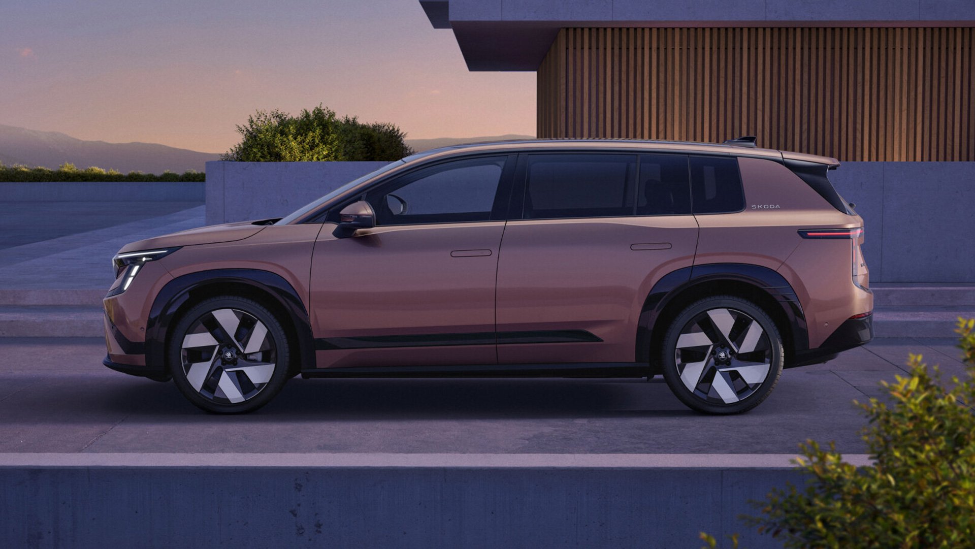 Skoda Peaq sett fra siden