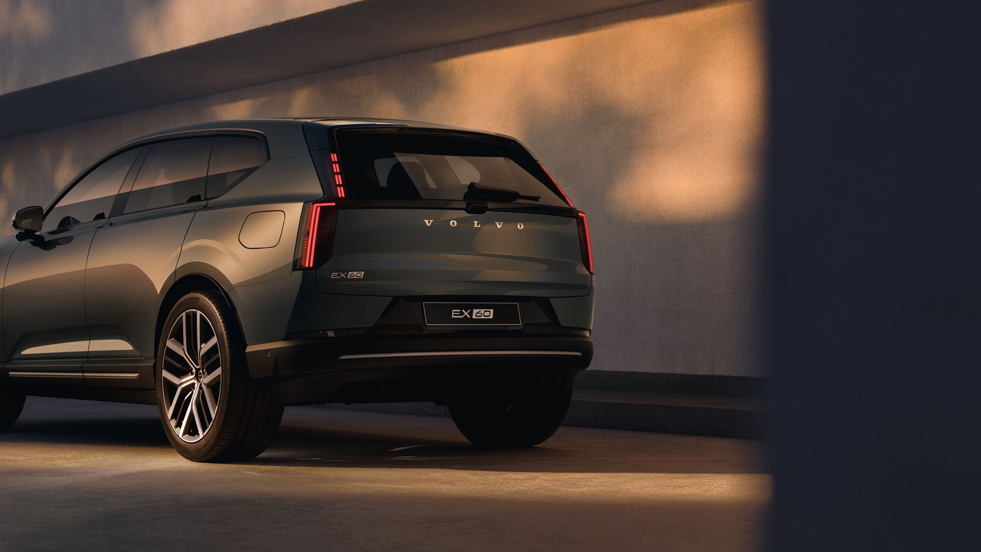 Volvo EX60 sett skrått bakfra