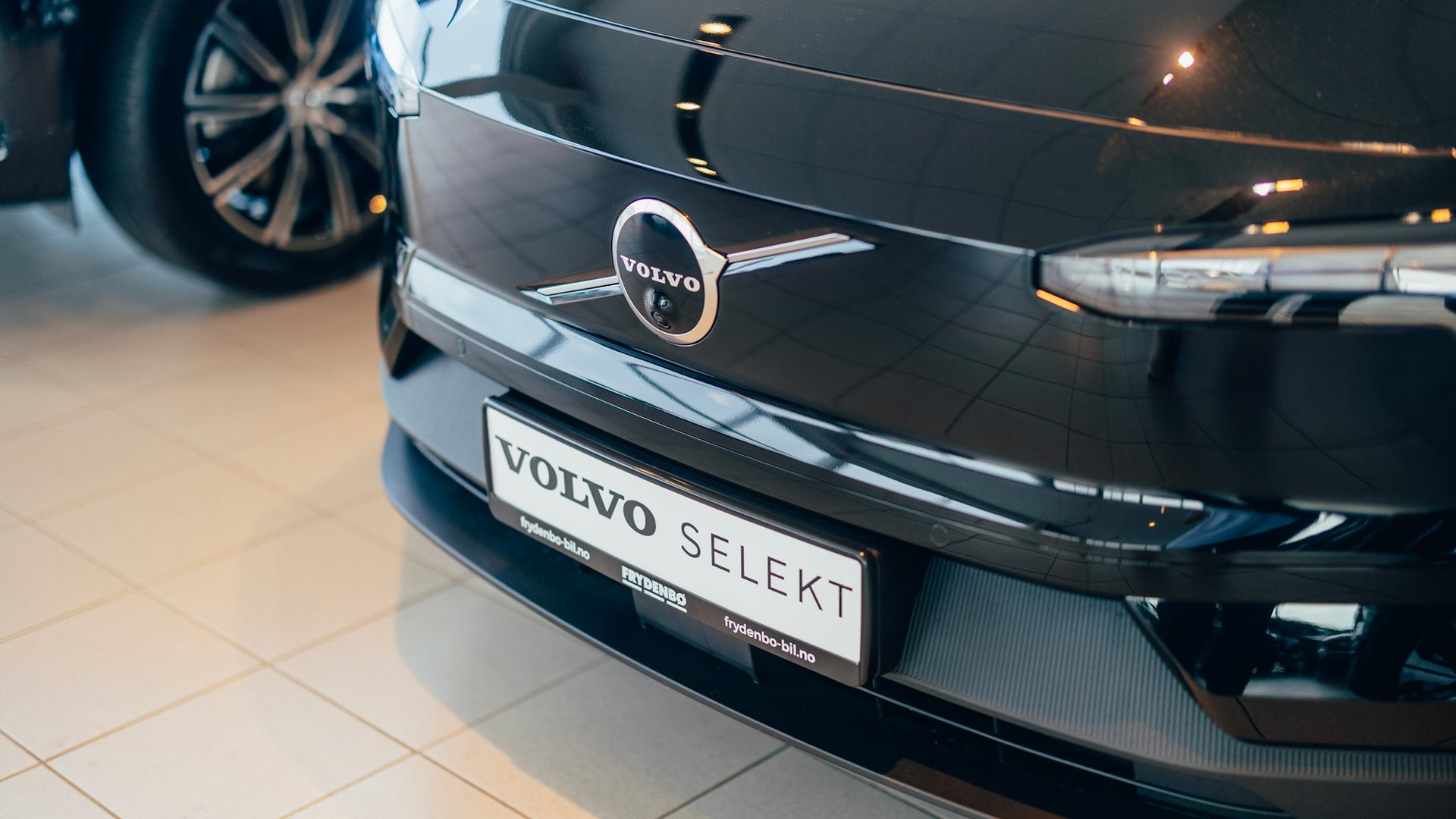 Nærbilde av en brukt Volvo med Volvo Selekt på skiltplaten