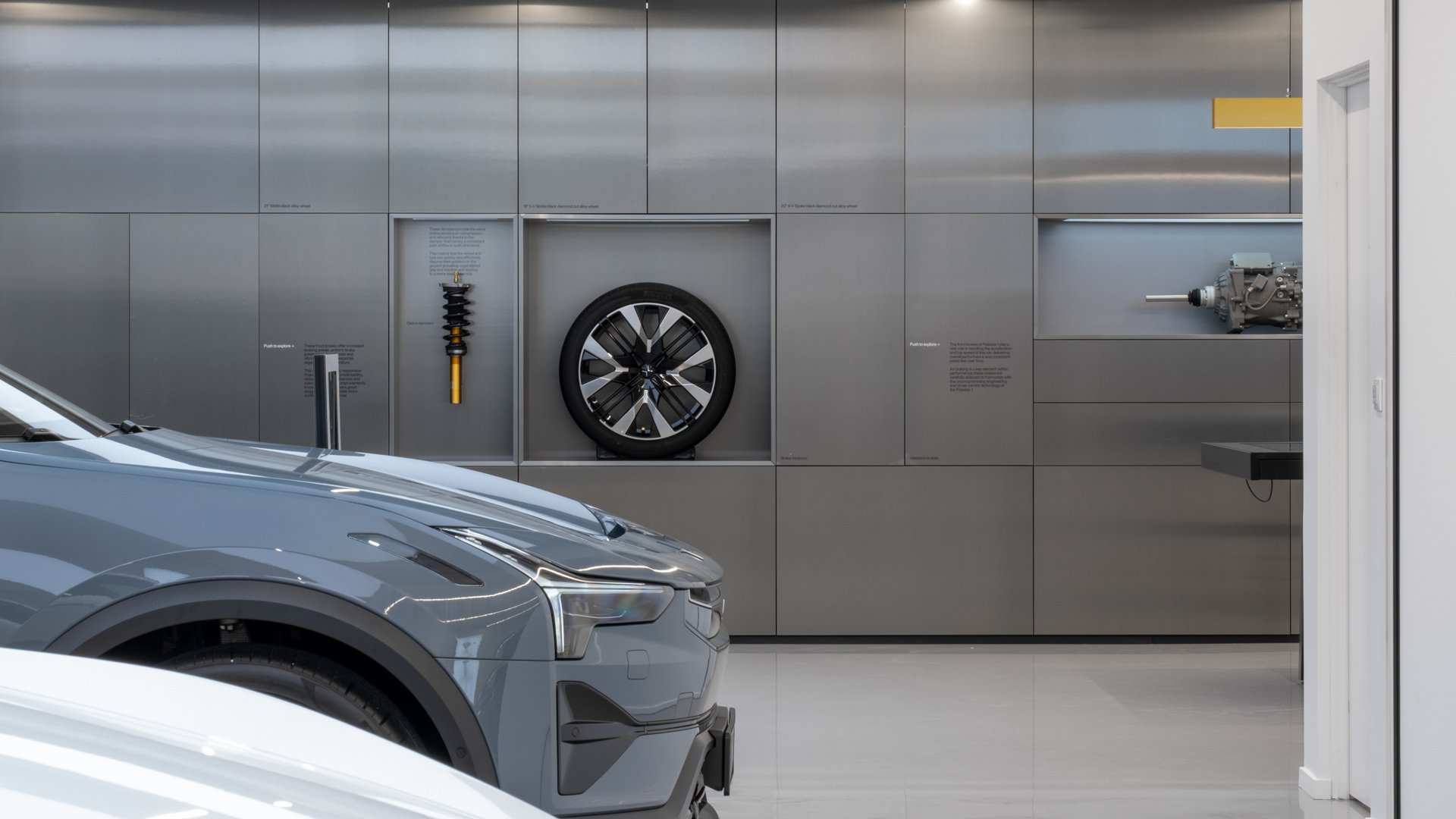 Polestar 3 i Polestar Space Bergen