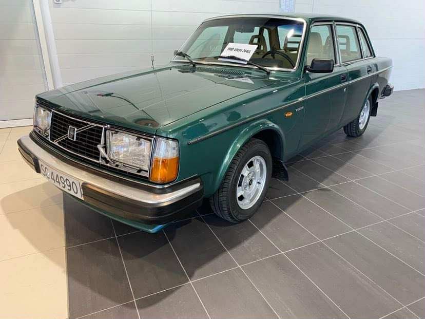 Sjur Sekse sin Volvo 240